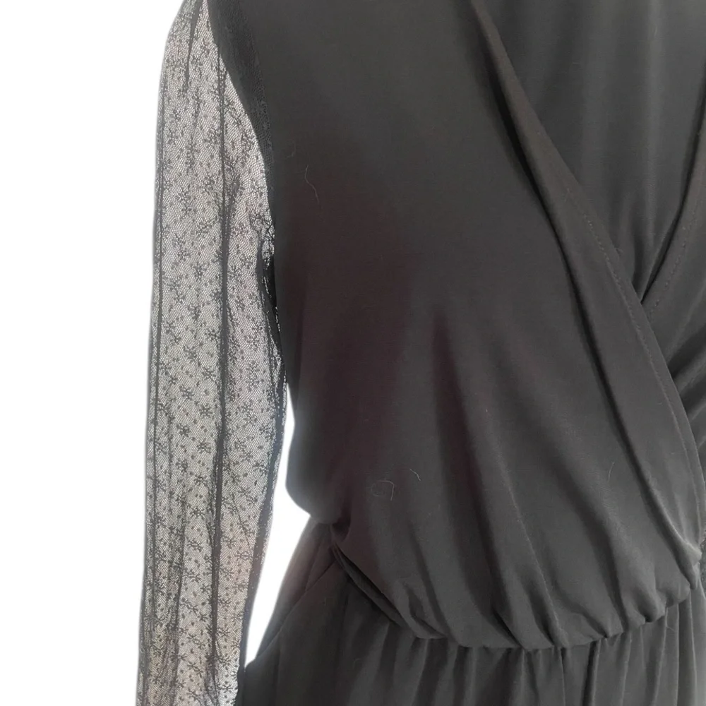 Black BCBG Lace sleeve relaxed fit romper, Jumpsuit,Draped, V neck,shorts, Small - Picture 3 of 8